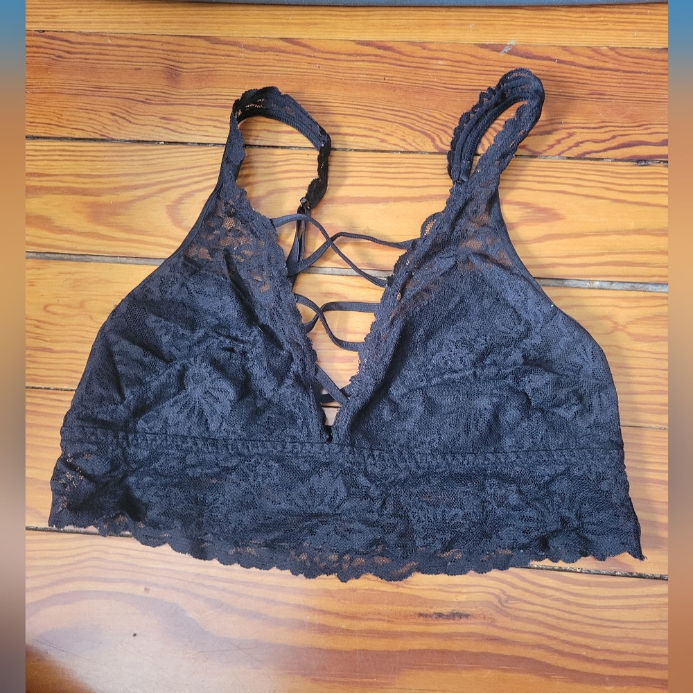 Victoria's Secret PINK Lace Bralette in Black Strappy Crisscross Front Small